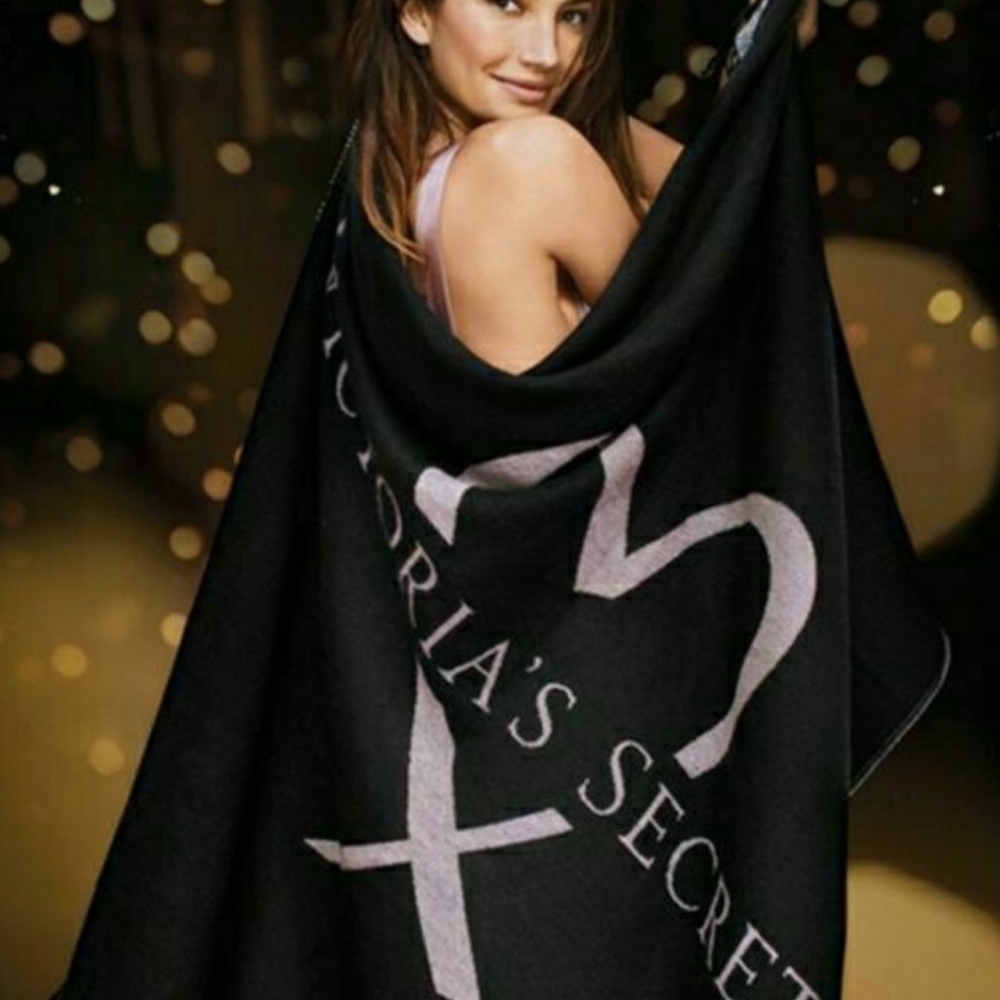 Victoria's Secret Throw Blanket- NWT
